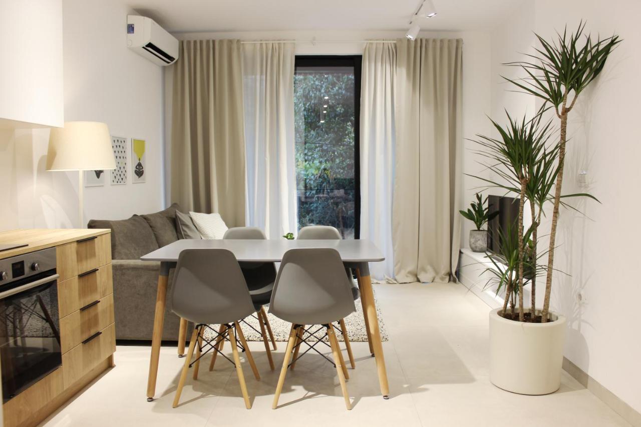 Collective Urban Villa In Τίρανα Εξωτερικό φωτογραφία