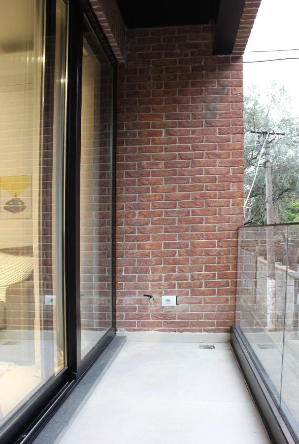 Collective Urban Villa In Τίρανα Εξωτερικό φωτογραφία