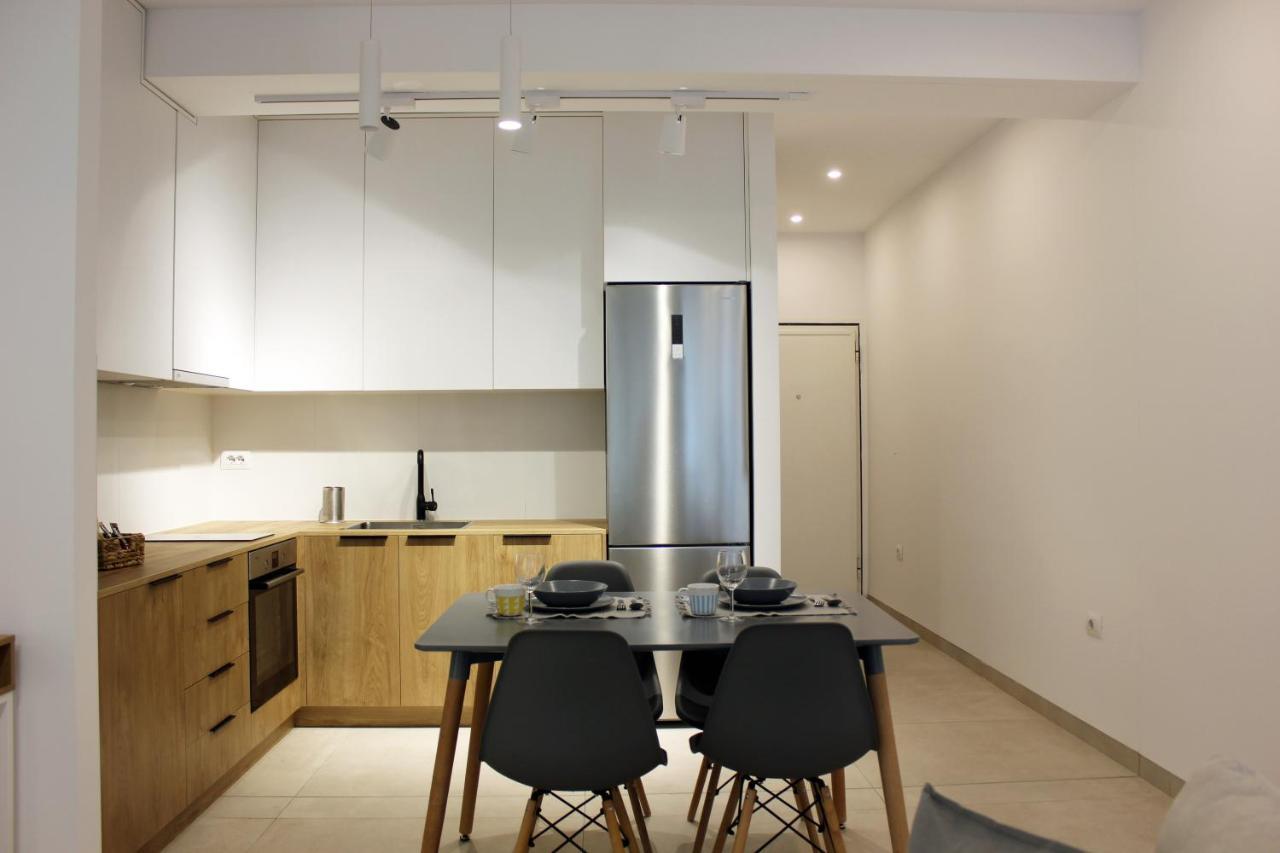 Collective Urban Villa In Τίρανα Εξωτερικό φωτογραφία